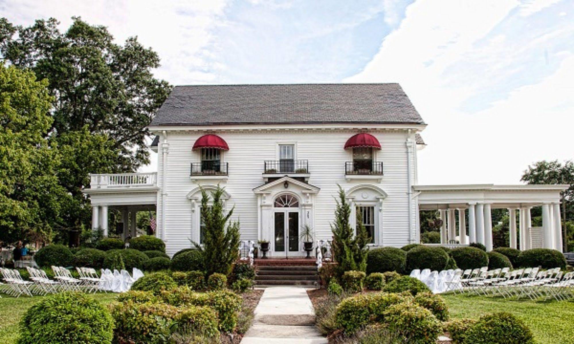 Simply Divine Hotel Dunn Exterior photo